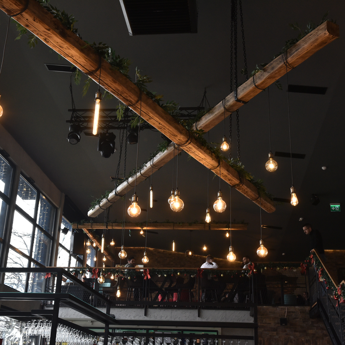 Rasveta iz Ferolight galerije referenci — restoran Magacin